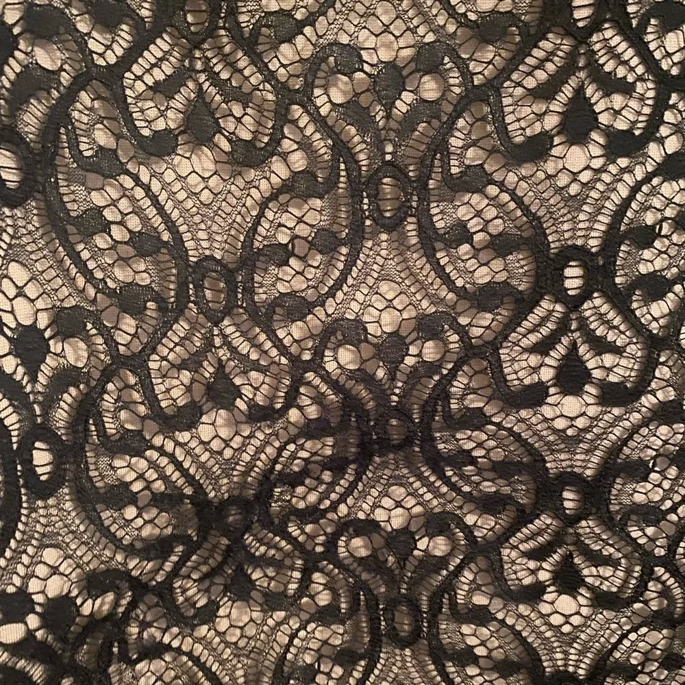Gianni Bini Black and Tan lace like new dress with beaded detail - Picture 4 of 7